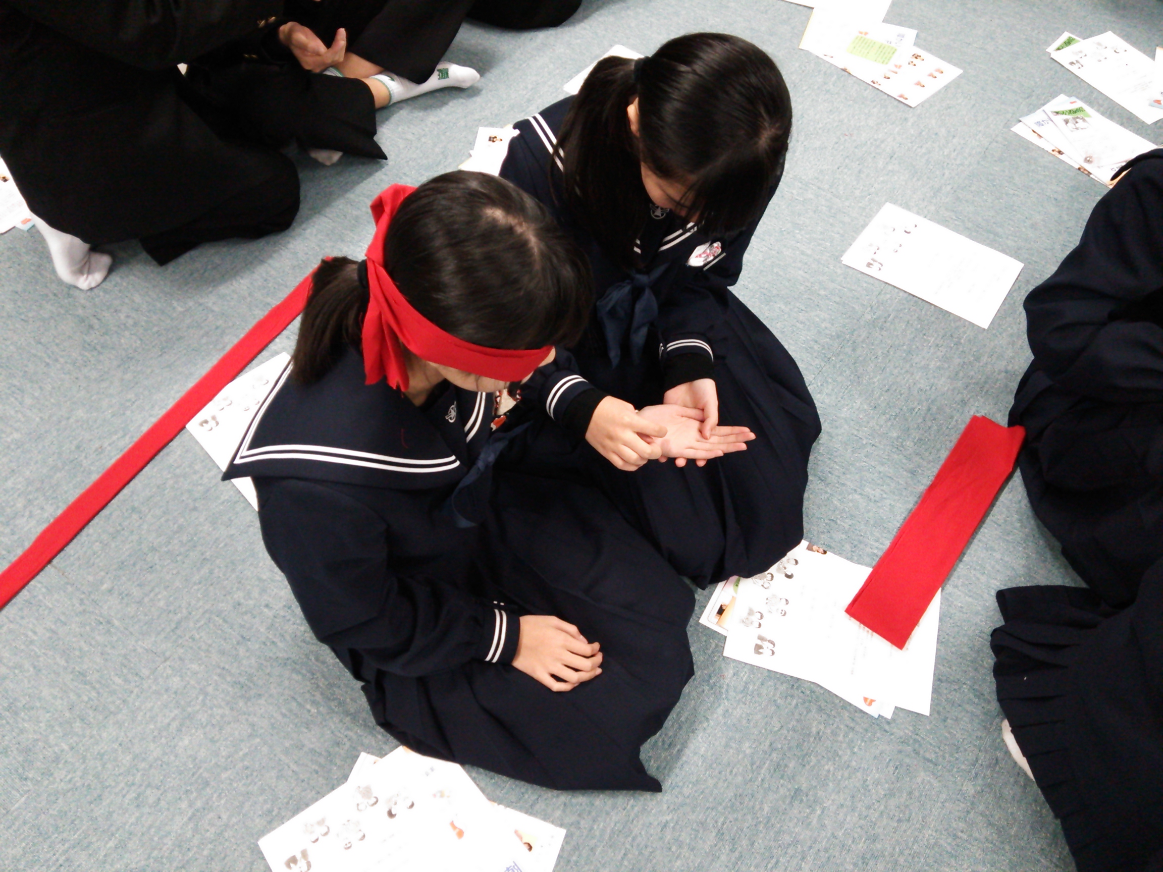 平成25年12月10日　大栄中学校1年生の人権学習に参加しました。の画像その5