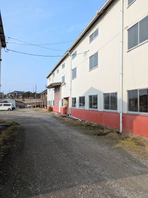 栄和工機工場外観