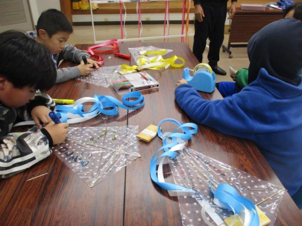 凧を作って飛ばそう2